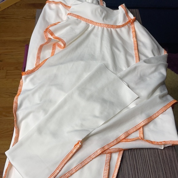 Two Piece Set - Picture 2 of 4